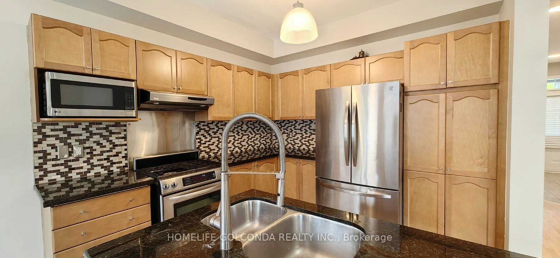 32 Cardrew Street, Markham, ON, L6B 1G9 - 9