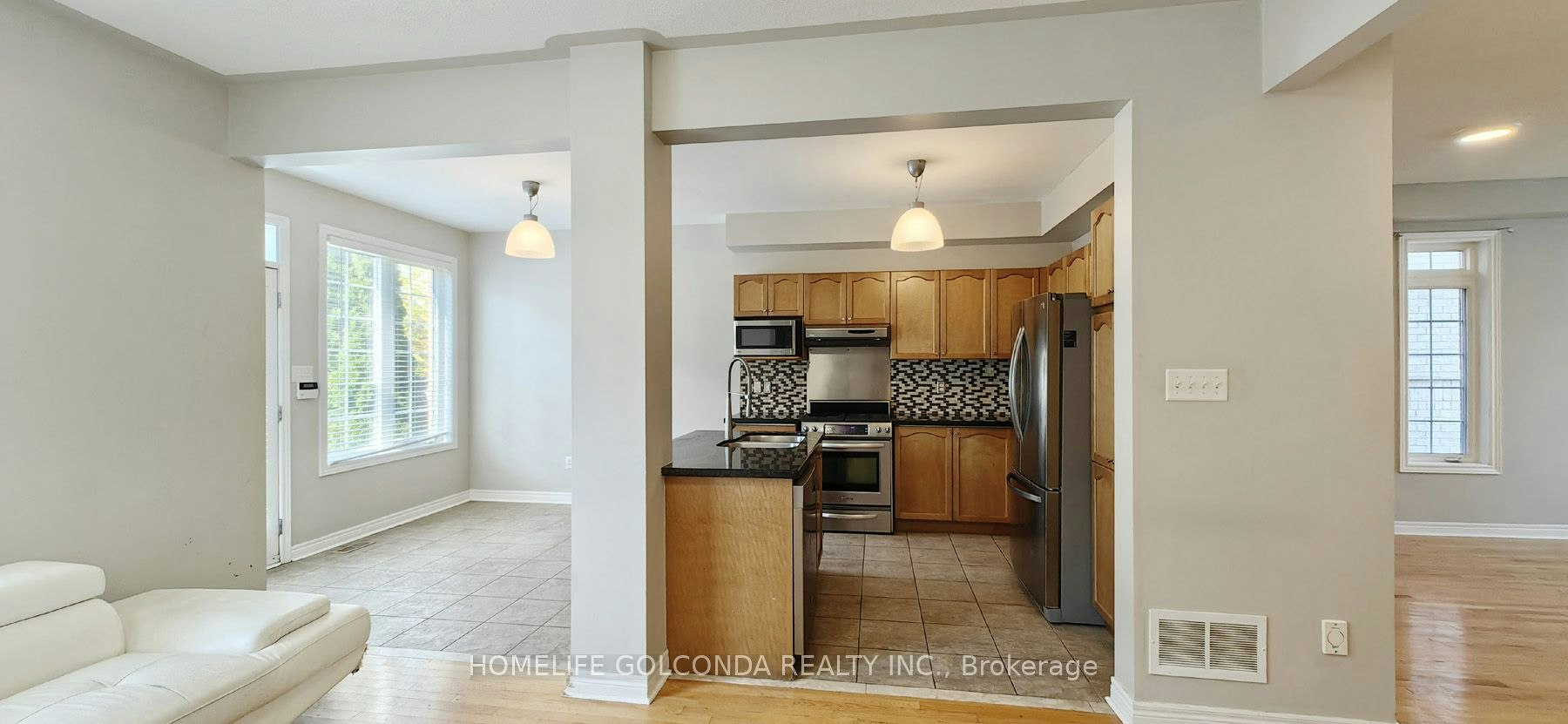 32 Cardrew Street, Markham, ON, L6B 1G9 - 7