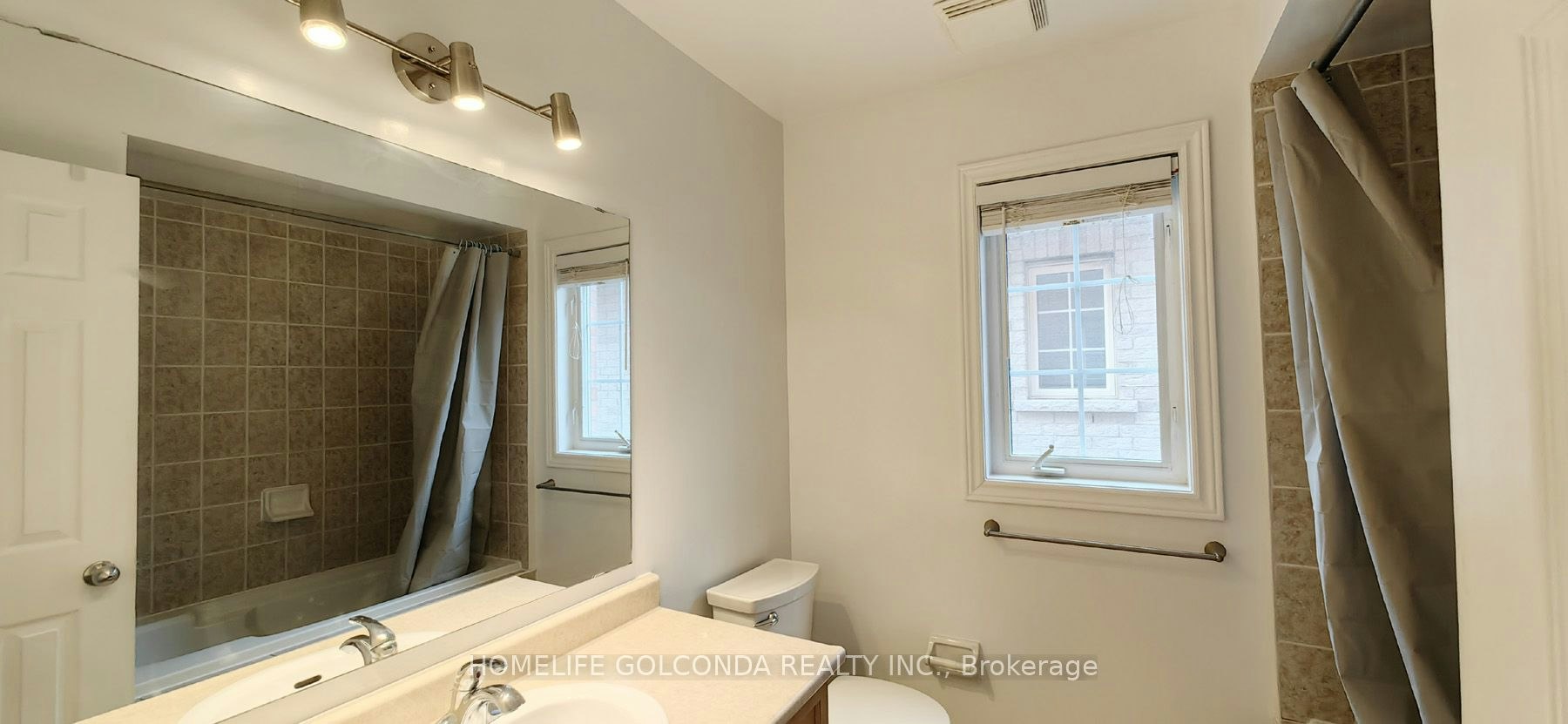 32 Cardrew Street, Markham, ON, L6B 1G9 - 26