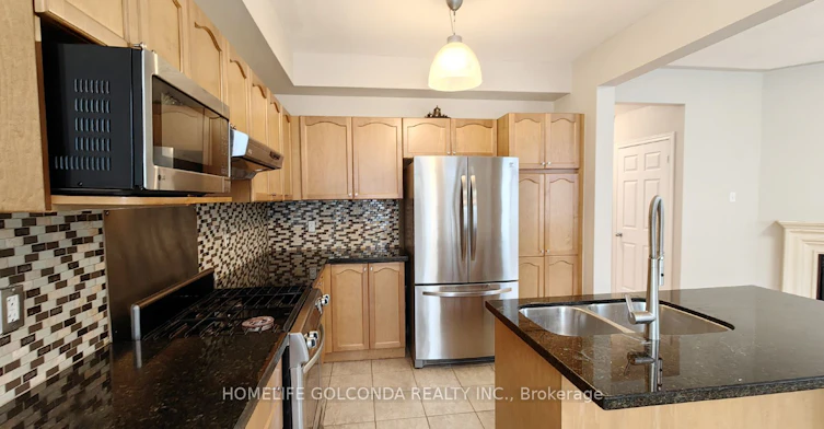 32 Cardrew Street, Markham, ON, L6B 1G9 - 10