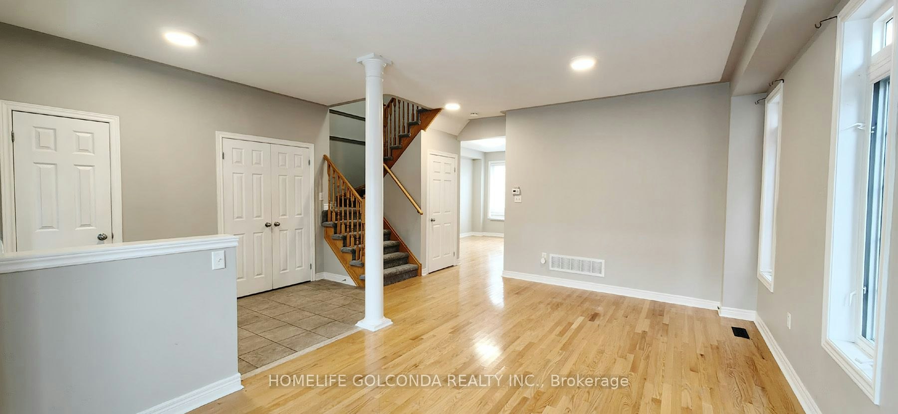 32 Cardrew Street, Markham, ON, L6B 1G9 - 5