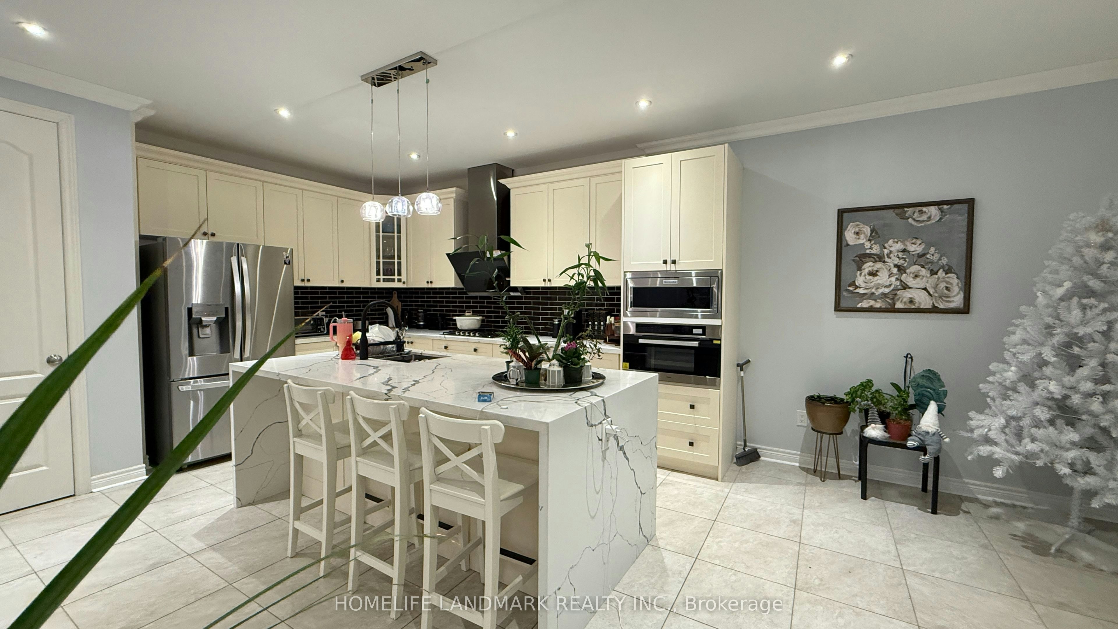 31 Warren Mcbride Crescent, Aurora, ON, L4G 0W4 - 4