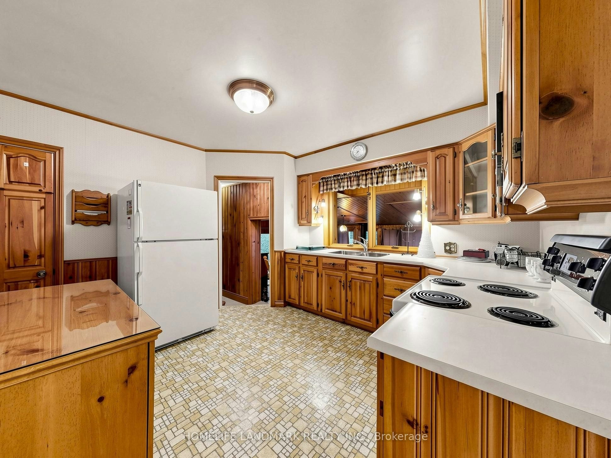 85 Patricia Drive, King, ON, L7B 1H5 - 9
