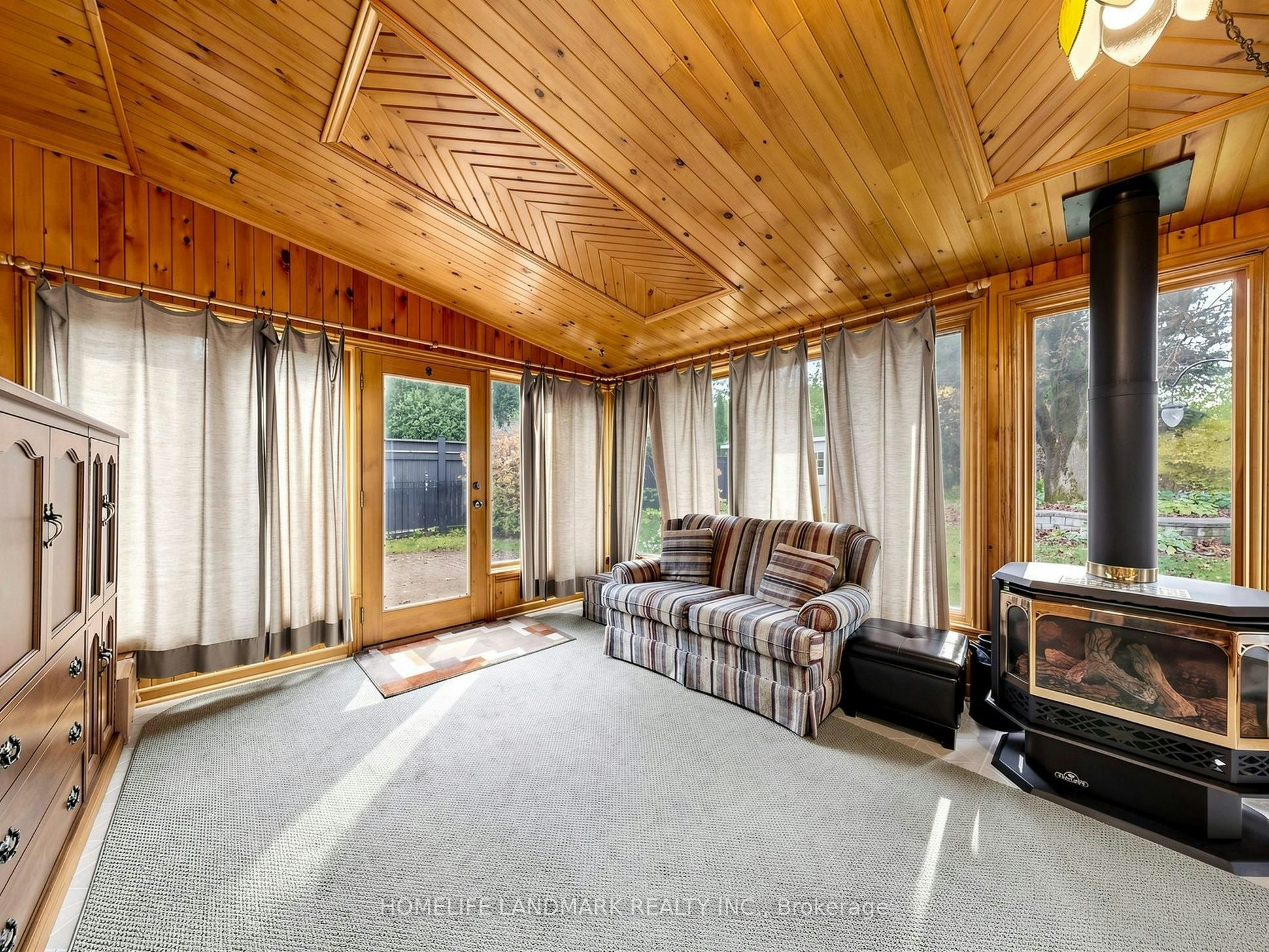 85 Patricia Drive, King, ON, L7B 1H5 - 6