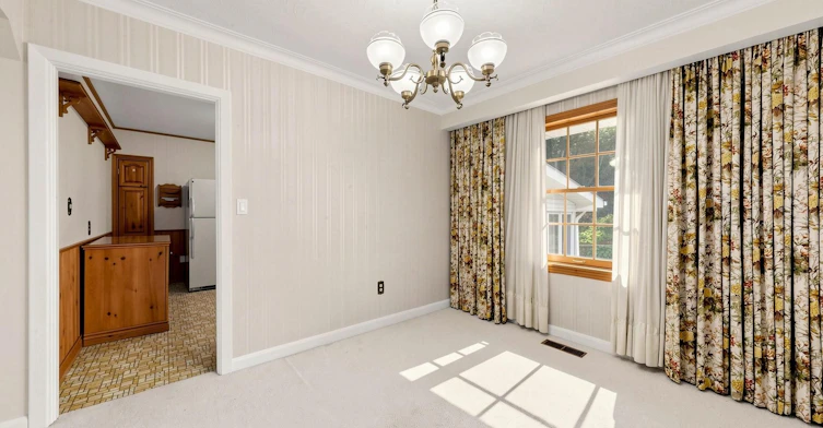 85 Patricia Drive, King, ON, L7B 1H5 - 10