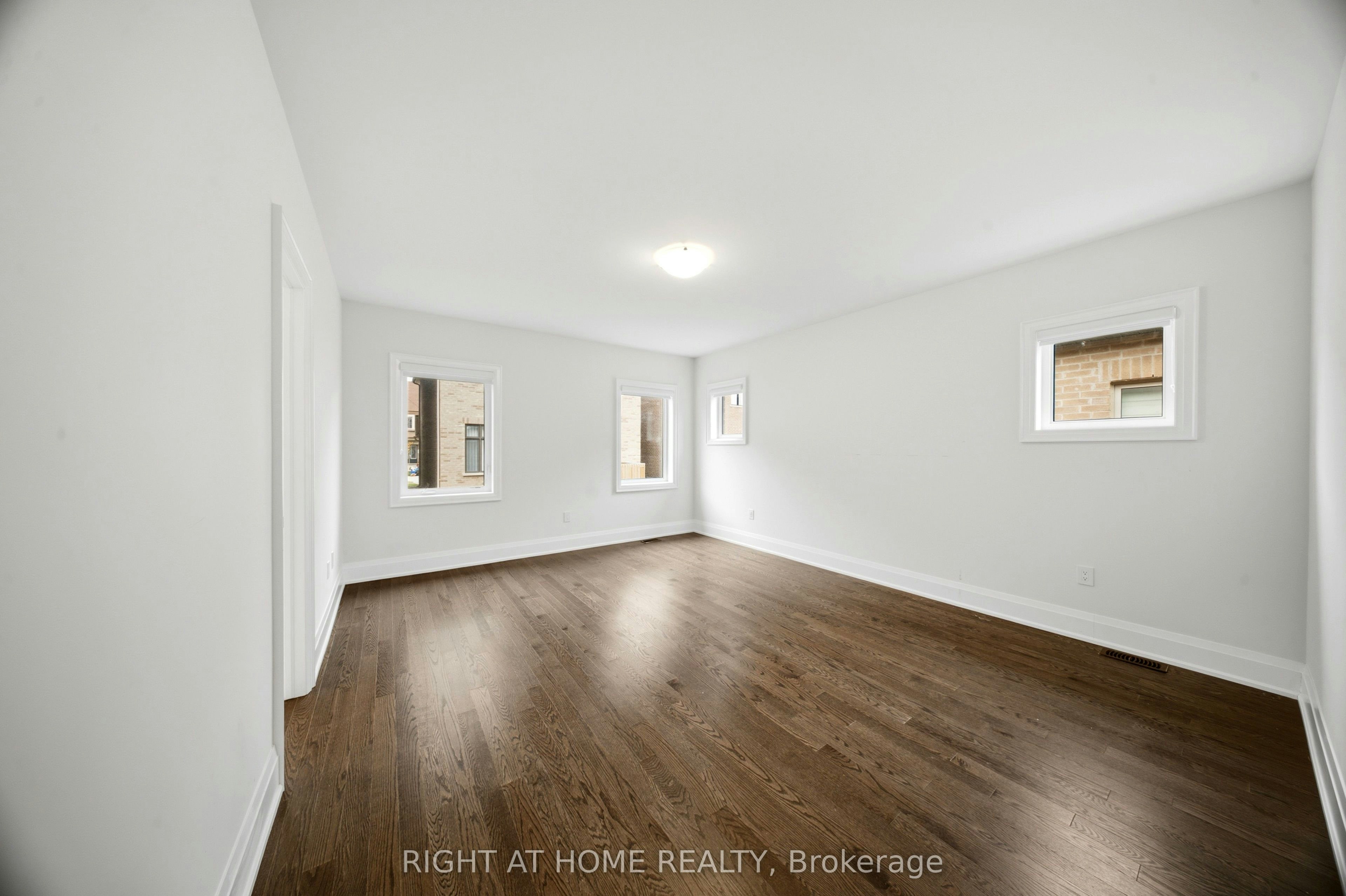 80 Tempel Street, Richmond Hill, ON, L4E 1K6 - 15