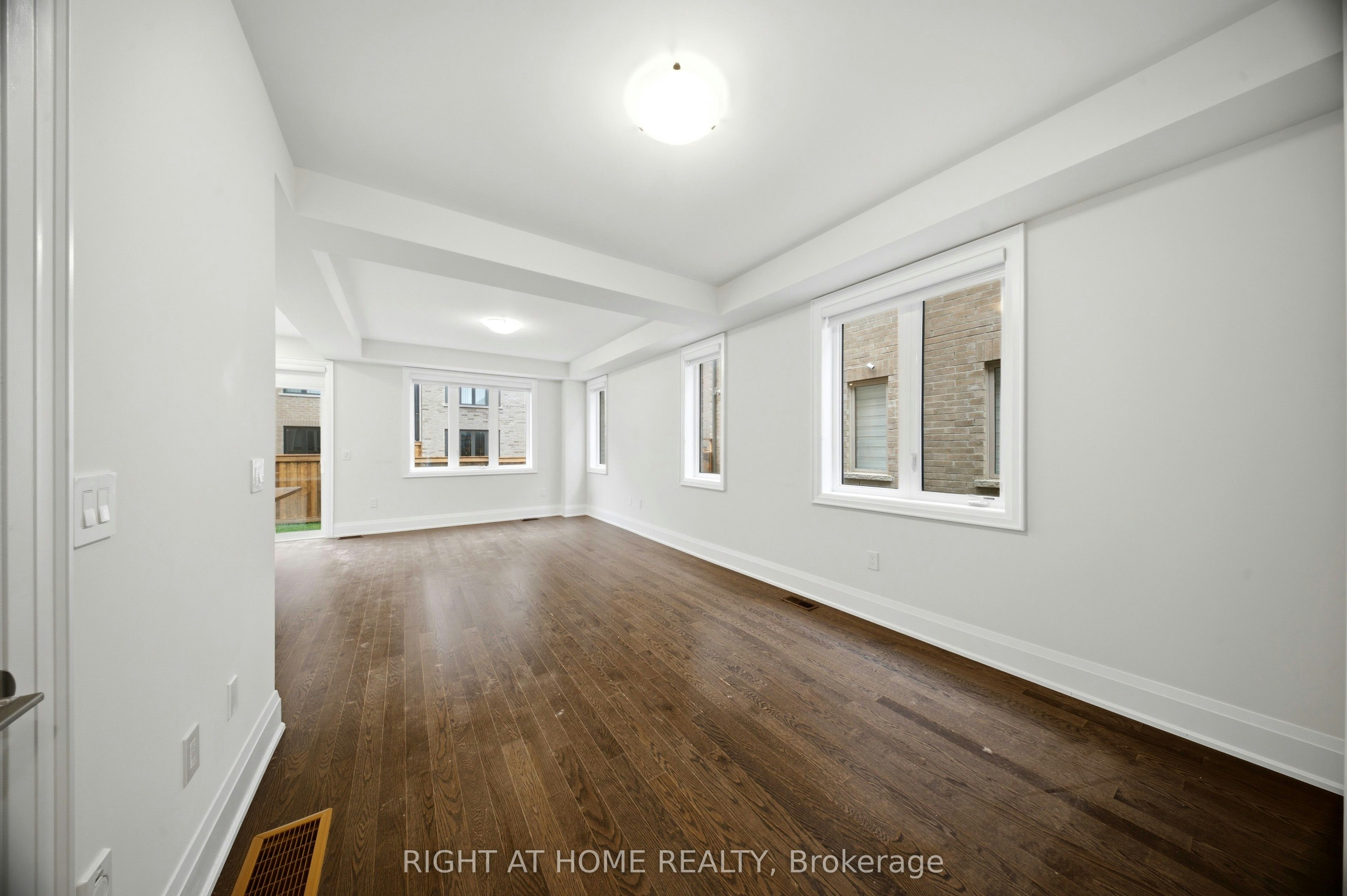 80 Tempel Street, Richmond Hill, ON, L4E 1K6 - 6