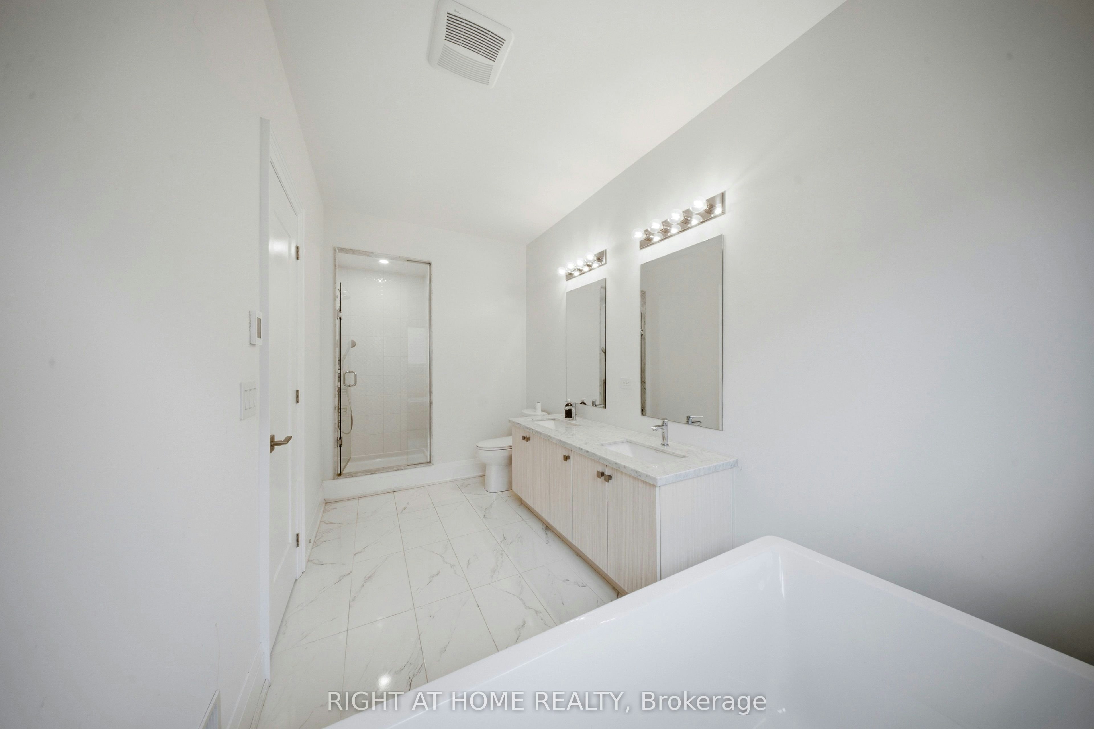 80 Tempel Street, Richmond Hill, ON, L4E 1K6 - 18