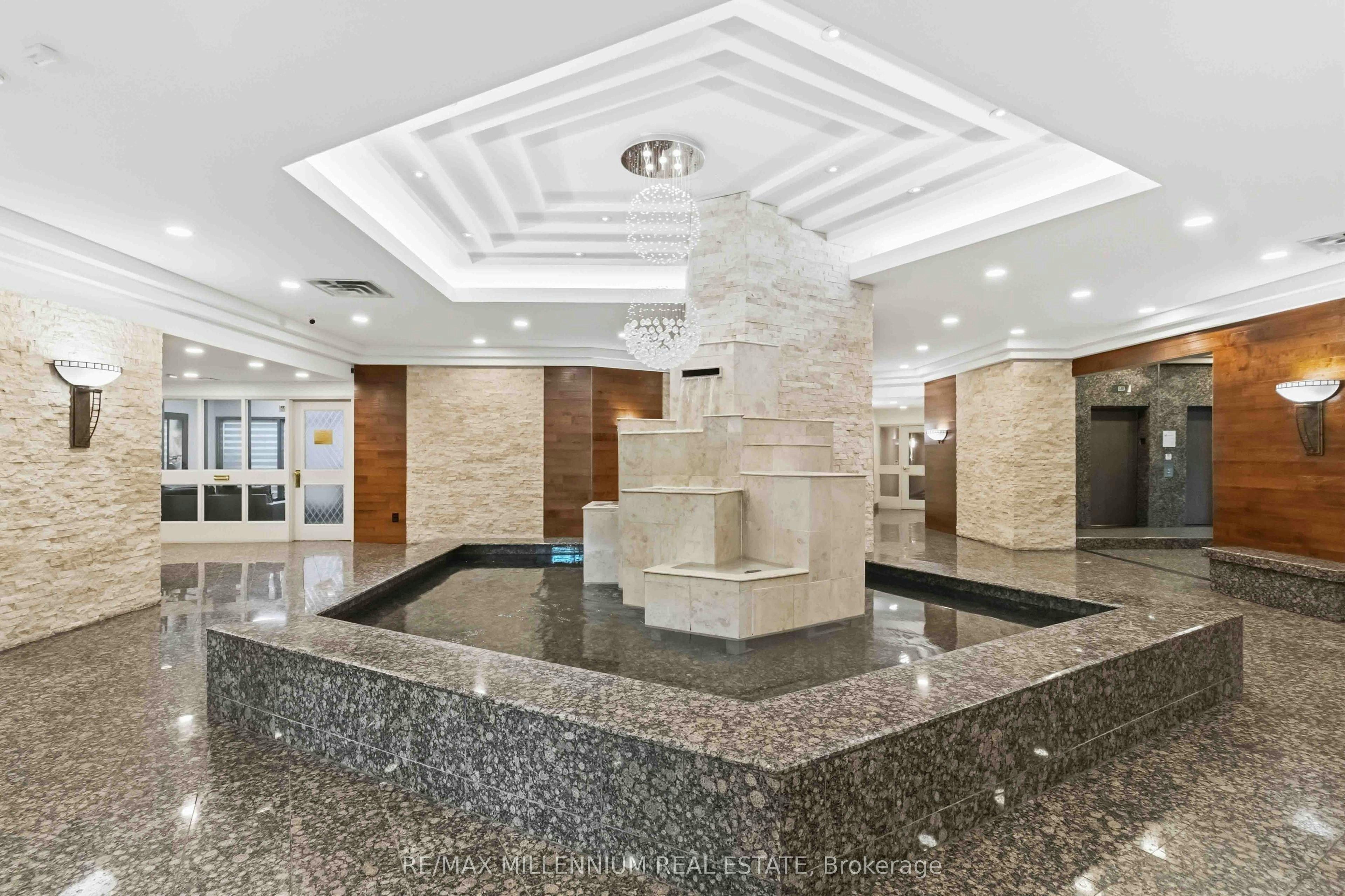 223-7805 Bayview Avenue - 3