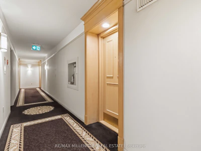 223-7805 Bayview Avenue - 4