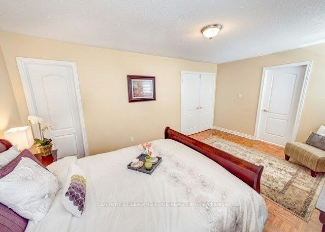 65 Earl Stewart Drive, Aurora, ON, L4G 7P4 - 9
