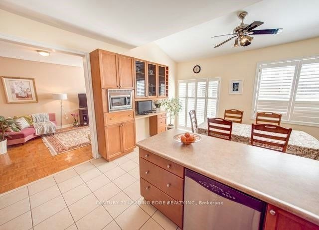 65 Earl Stewart Drive, Aurora, ON, L4G 7P4 - 6