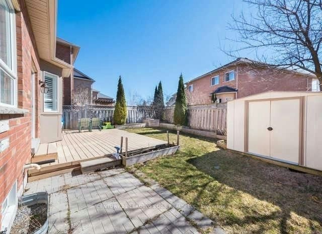 65 Earl Stewart Drive, Aurora, ON, L4G 7P4 - 11