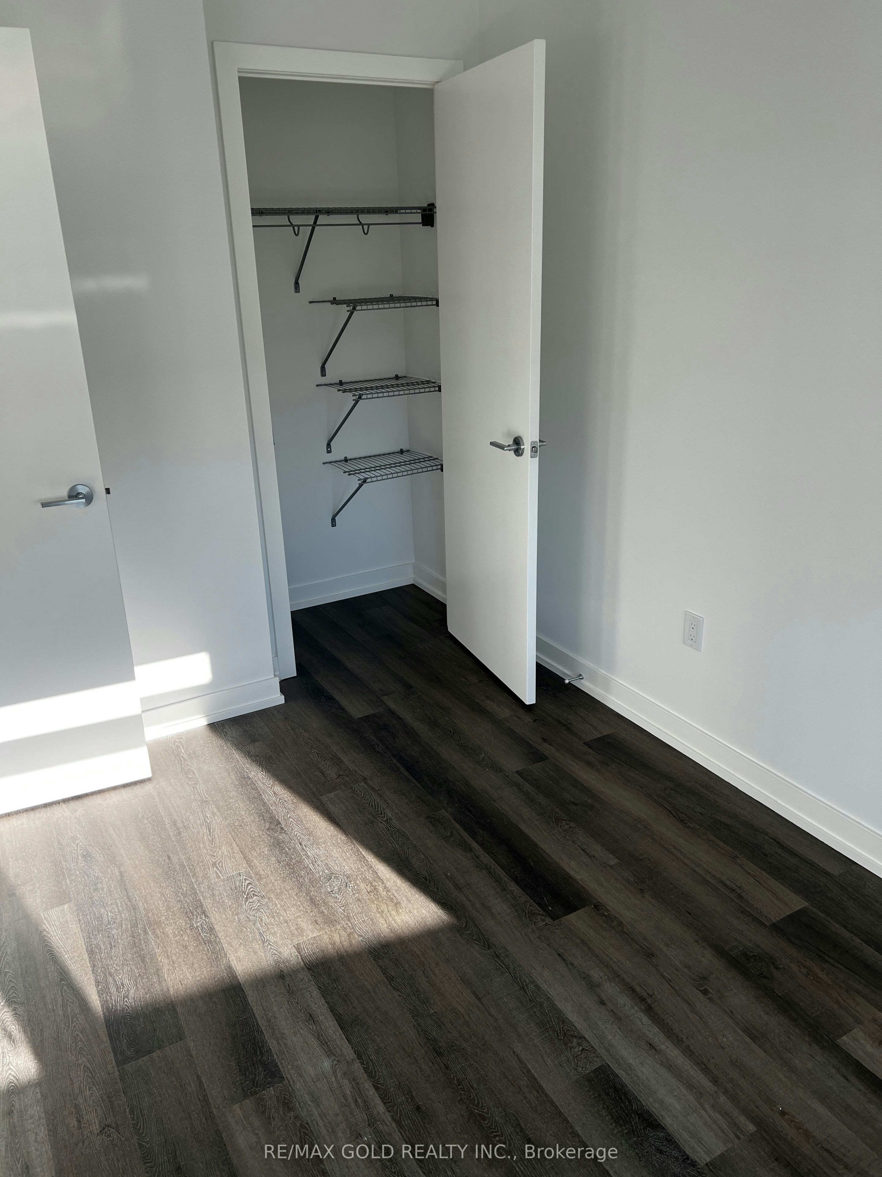312-5 Meadowdale Road, Vaughan, ON, L4K 0C7 - 4
