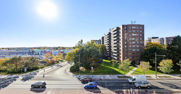 528-9471 Yonge Street, Richmond Hill, ON, L4C 0Z5 - 16