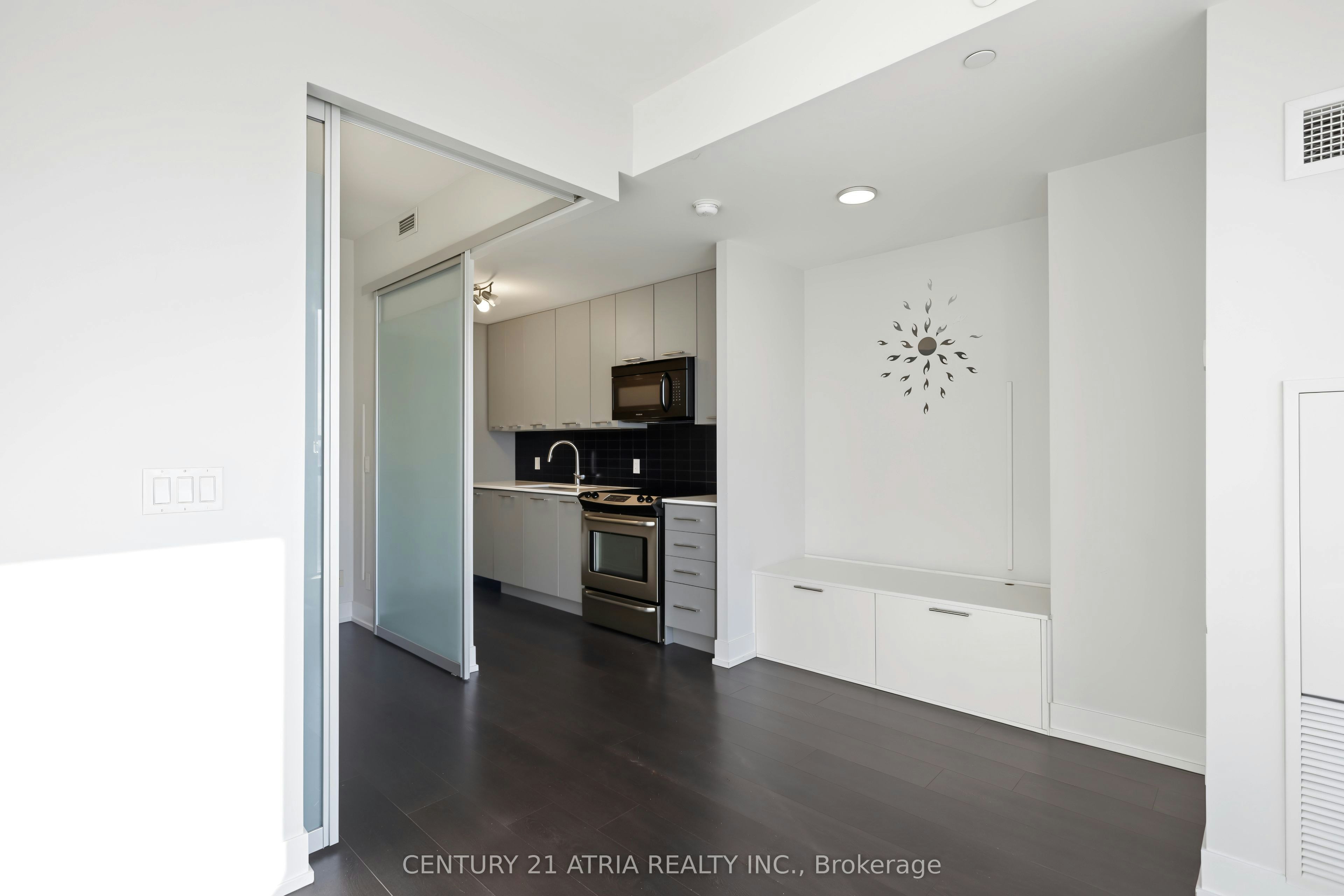 528-9471 Yonge Street, Richmond Hill, ON, L4C 0Z5 - 4