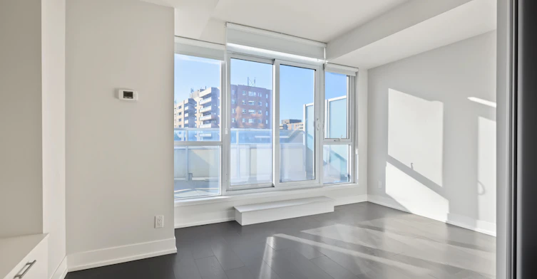 528-9471 Yonge Street, Richmond Hill, ON, L4C 0Z5 - 5
