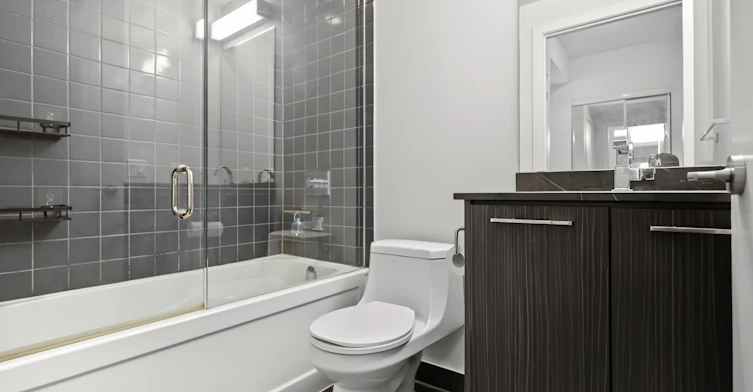 528-9471 Yonge Street, Richmond Hill, ON, L4C 0Z5 - 11