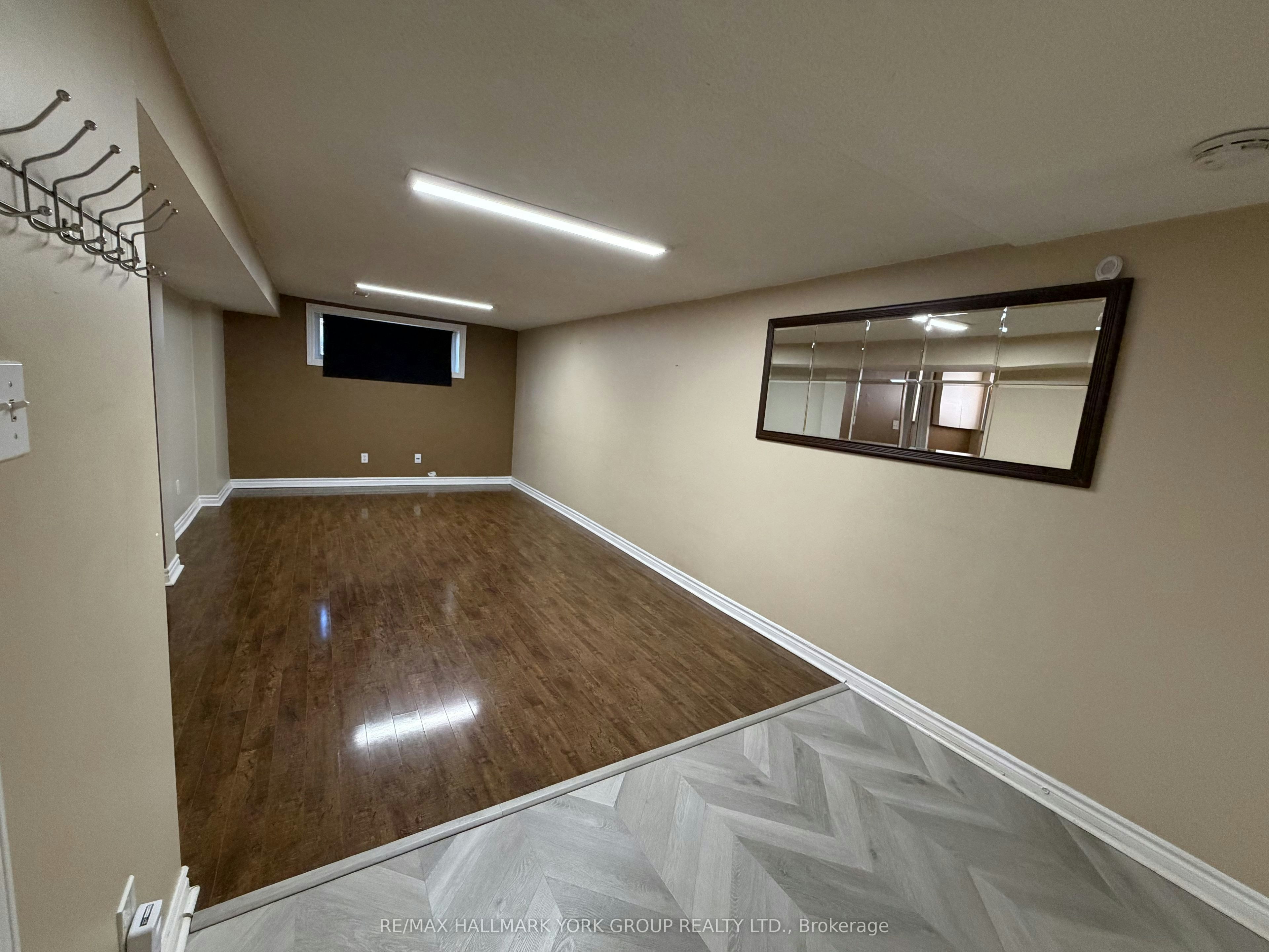 Lower-47 Longford Drive, Newmarket, ON, L3Y 2Y6 - 8