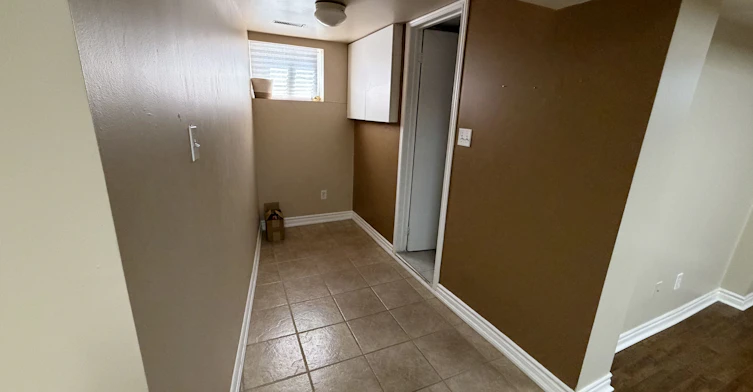 Lower-47 Longford Drive, Newmarket, ON, L3Y 2Y6 - 9