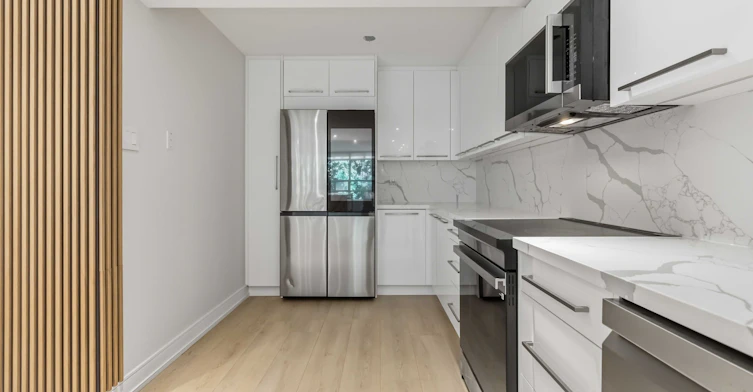223-7805 Bayview Avenue, Markham, ON, L3T 7N1 - 11