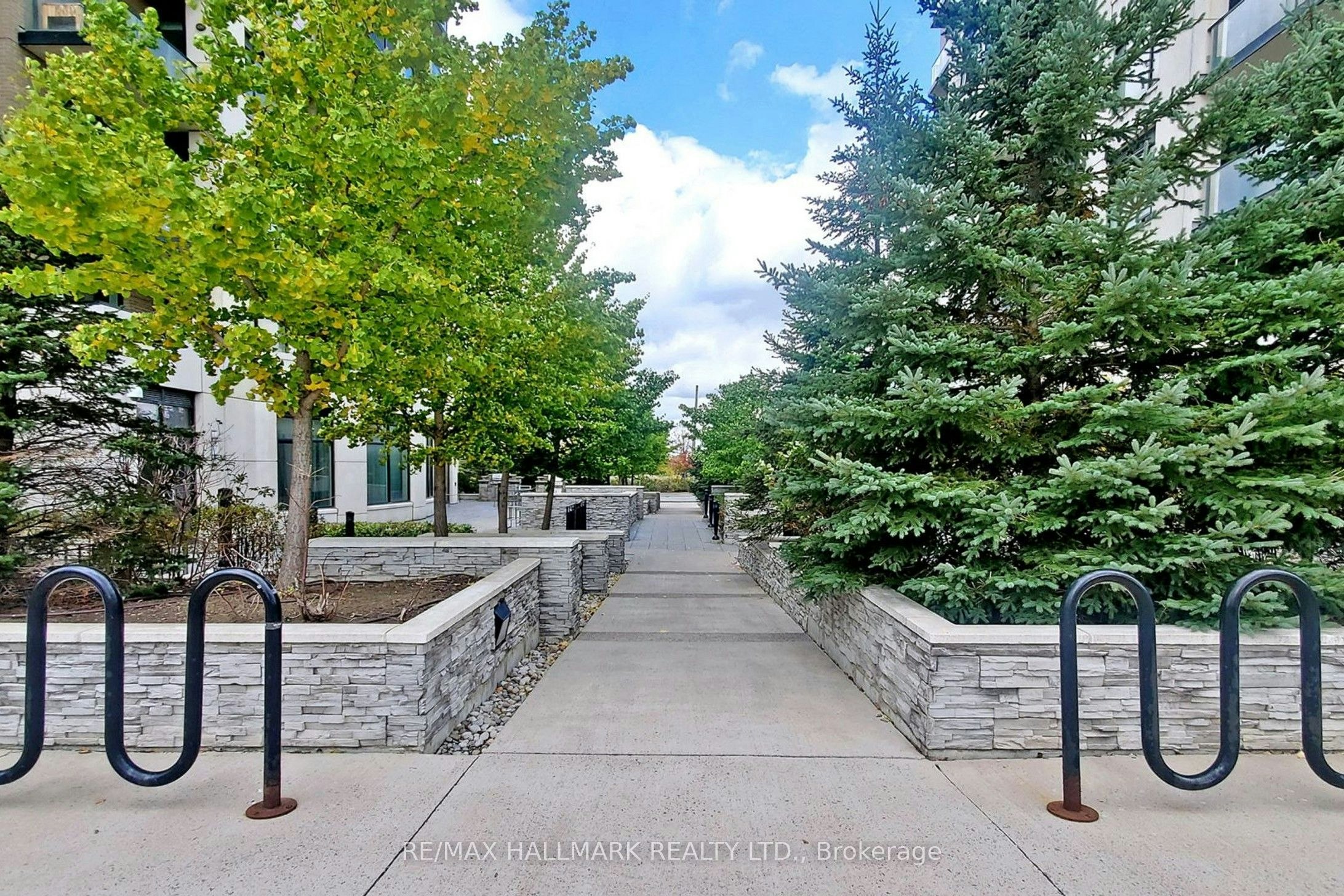 610-111 Upper Duke Crescent, Markham, ON, L6G 0C8 - 28