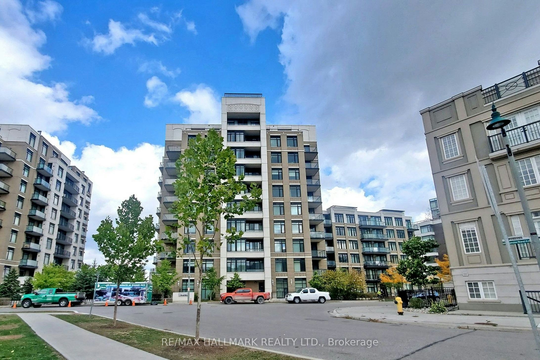 610-111 Upper Duke Crescent, Markham, ON, L6G 0C8 - 2