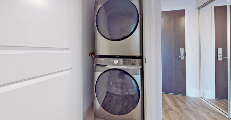 610-111 Upper Duke Crescent, Markham, ON, L6G 0C8 - 23