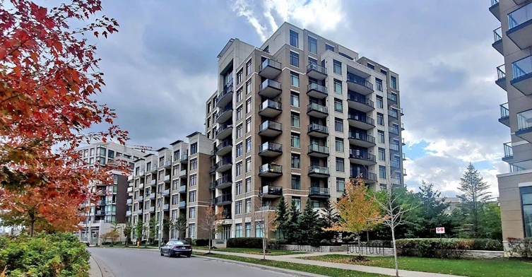 610-111 Upper Duke Crescent, Markham, ON, L6G 0C8
