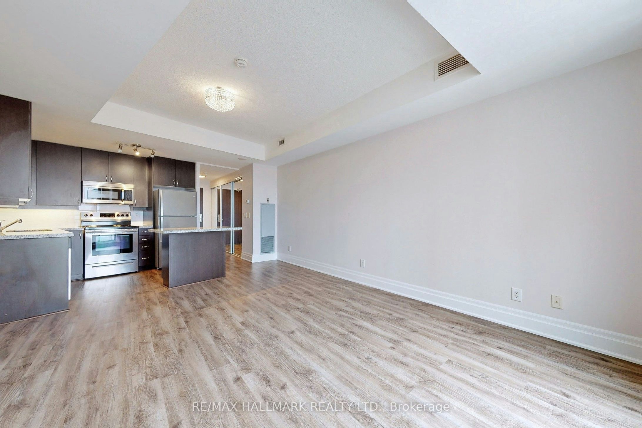 610-111 Upper Duke Crescent, Markham, ON, L6G 0C8 - 16