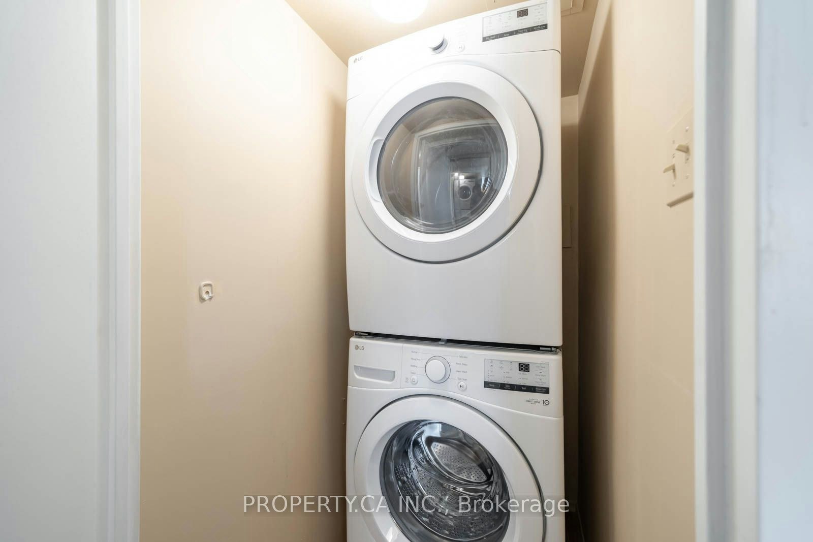 605-7460 Bathurst Street, Vaughan, ON, L4J 7K9 - 37