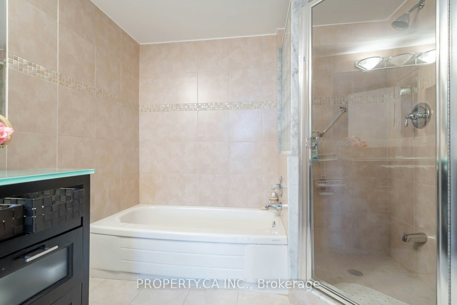 605-7460 Bathurst Street, Vaughan, ON, L4J 7K9 - 33