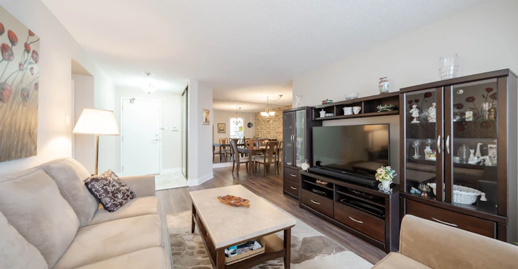 605-7460 Bathurst Street, Vaughan, ON, L4J 7K9 - 7