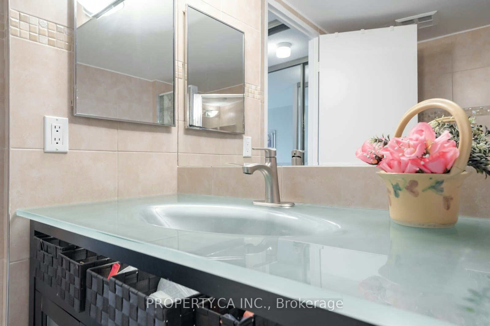 605-7460 Bathurst Street, Vaughan, ON, L4J 7K9 - 32