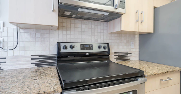 605-7460 Bathurst Street, Vaughan, ON, L4J 7K9 - 14