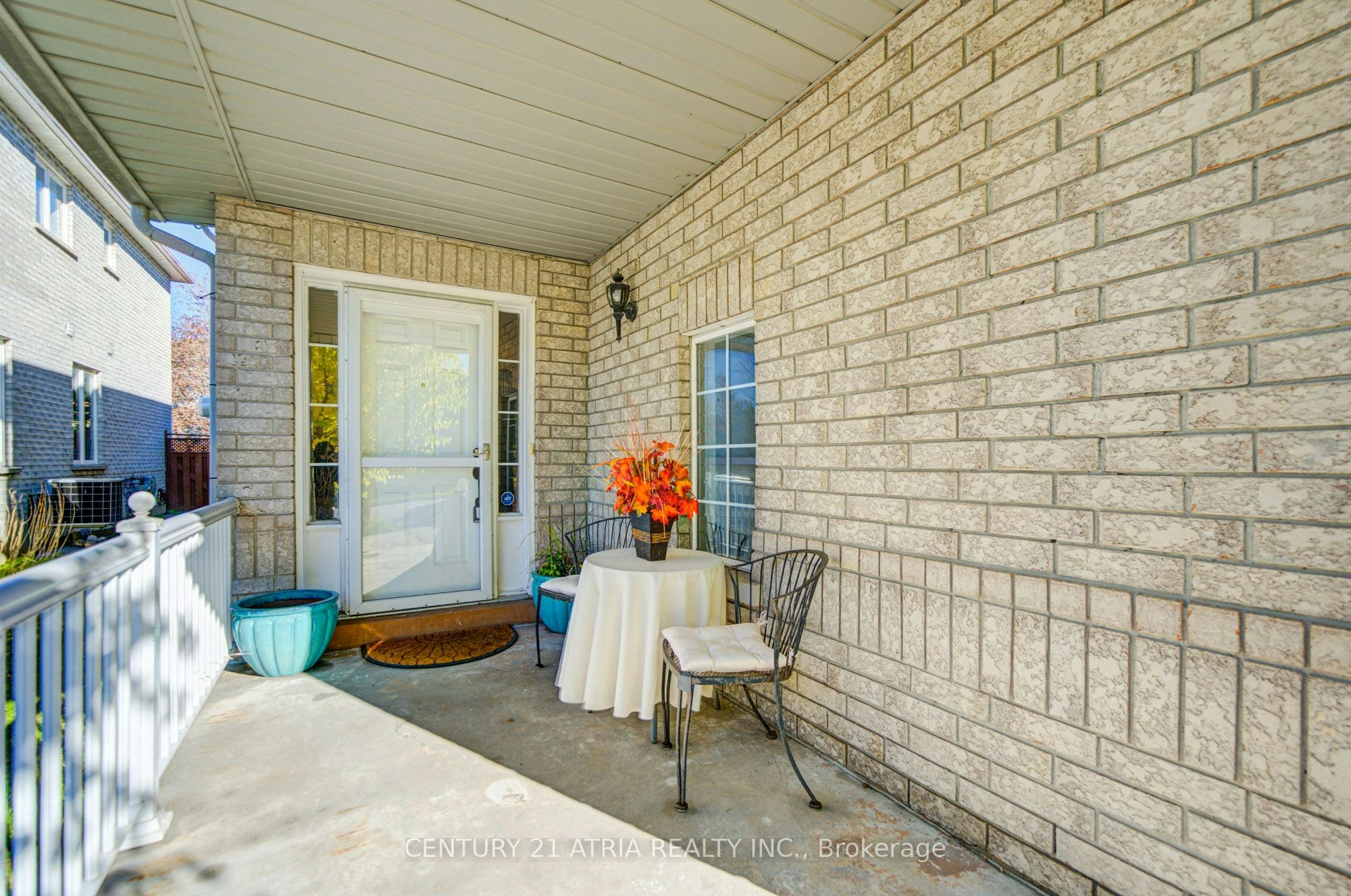 55 Kalmar Crescent, Richmond Hill, ON, L4E 3Z4 - 3
