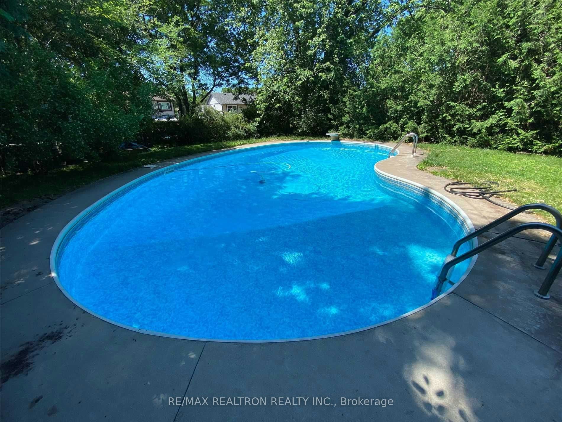 868 Magnolia Avenue, Newmarket, ON, L3Y 3C7 - 26