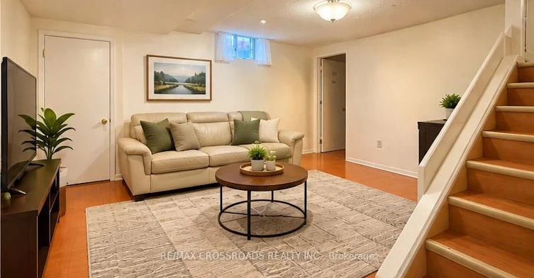 52 Norman Ross Drive, Markham, ON, L3S 2Z1 - 2