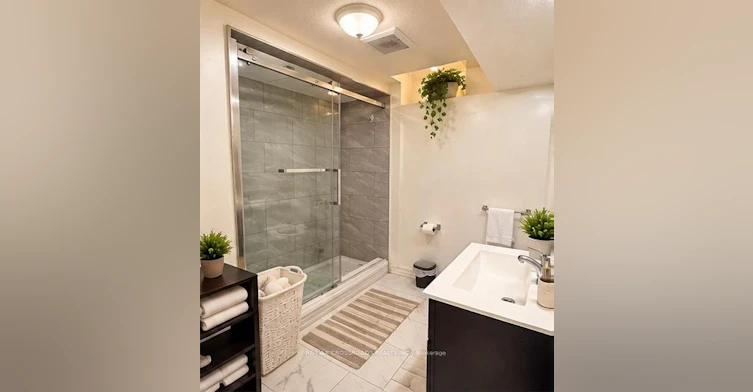 52 Norman Ross Drive, Markham, ON, L3S 2Z1 - 5