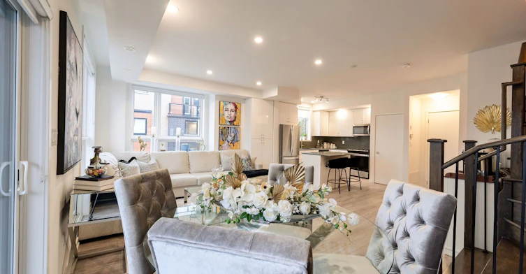 26-26 Lytham Green Circle, Newmarket, ON, L3Y 0H5 - 12