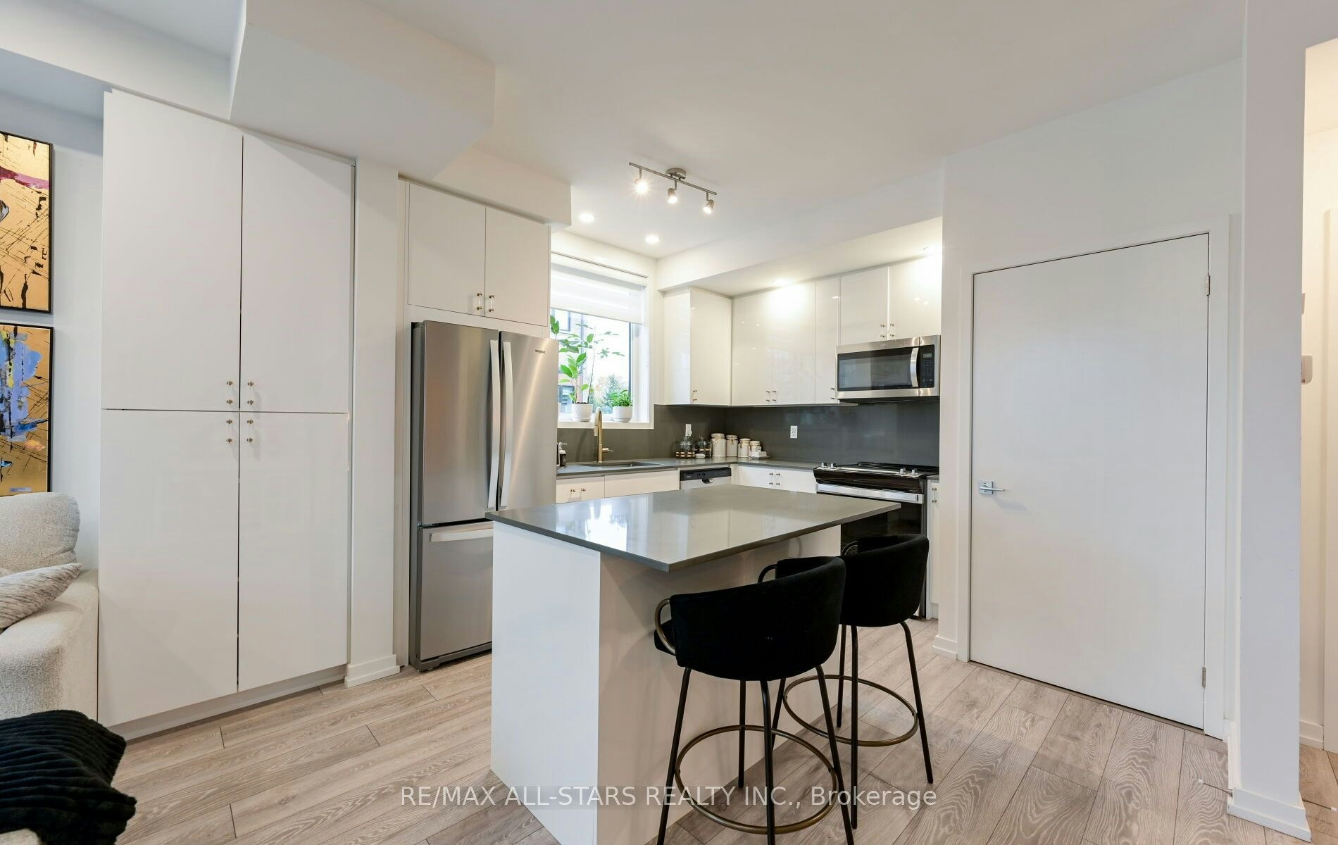 26-26 Lytham Green Circle, Newmarket, ON, L3Y 0H5 - 13