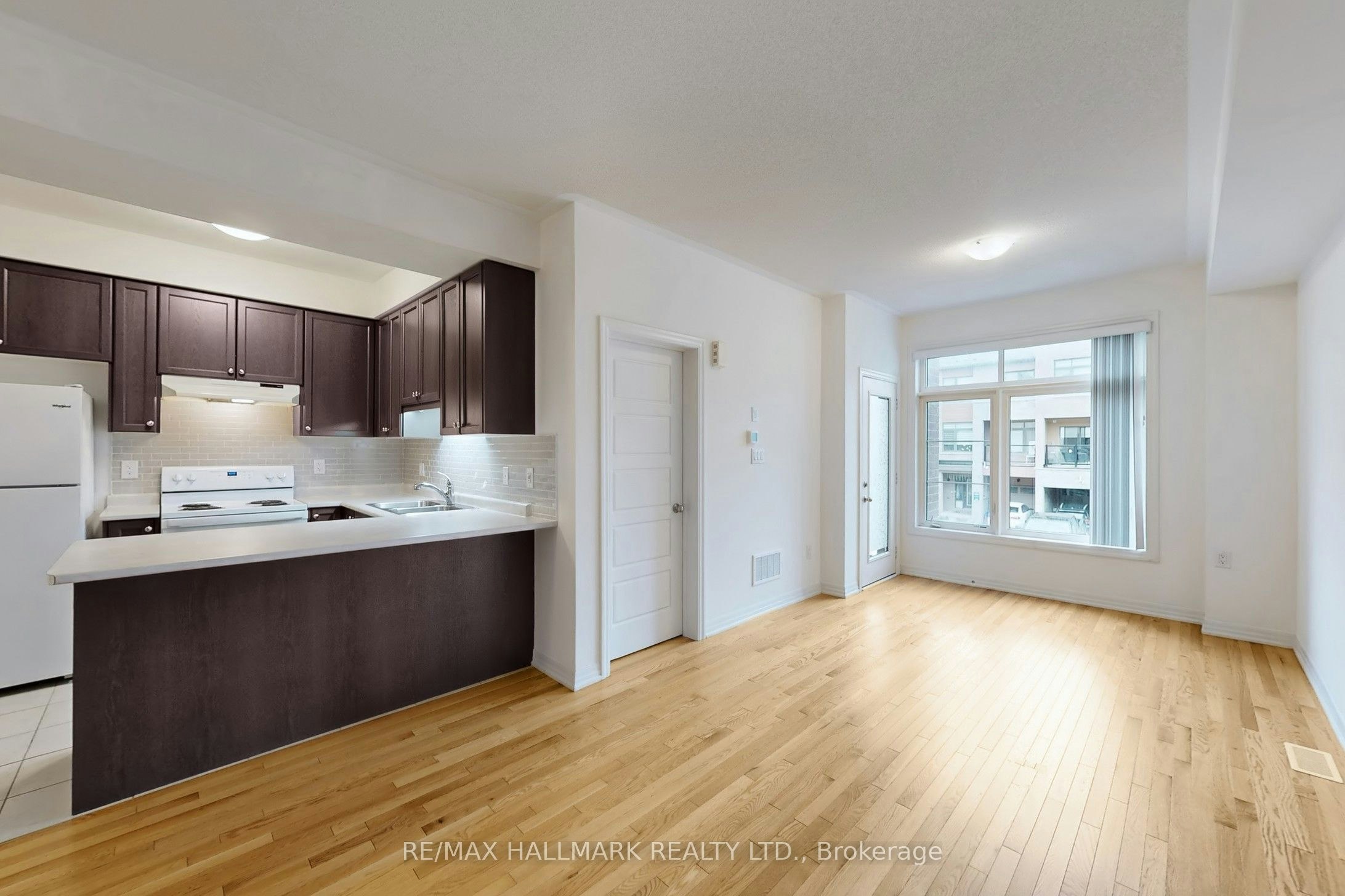 106 Bravo Lane, Newmarket, ON, L3X 0L3 - 2
