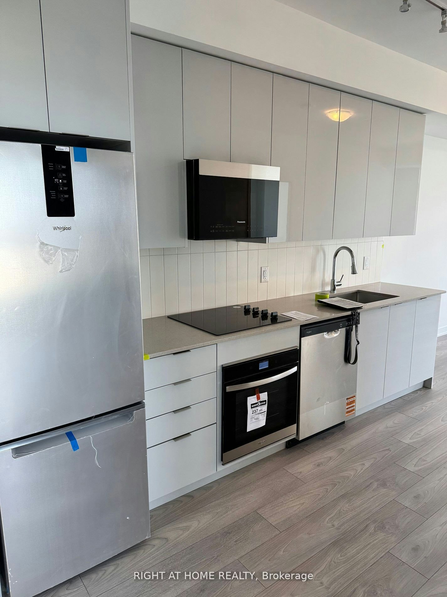 2305-474 Caldari Road, Vaughan, ON, L4K 0R5 - 2