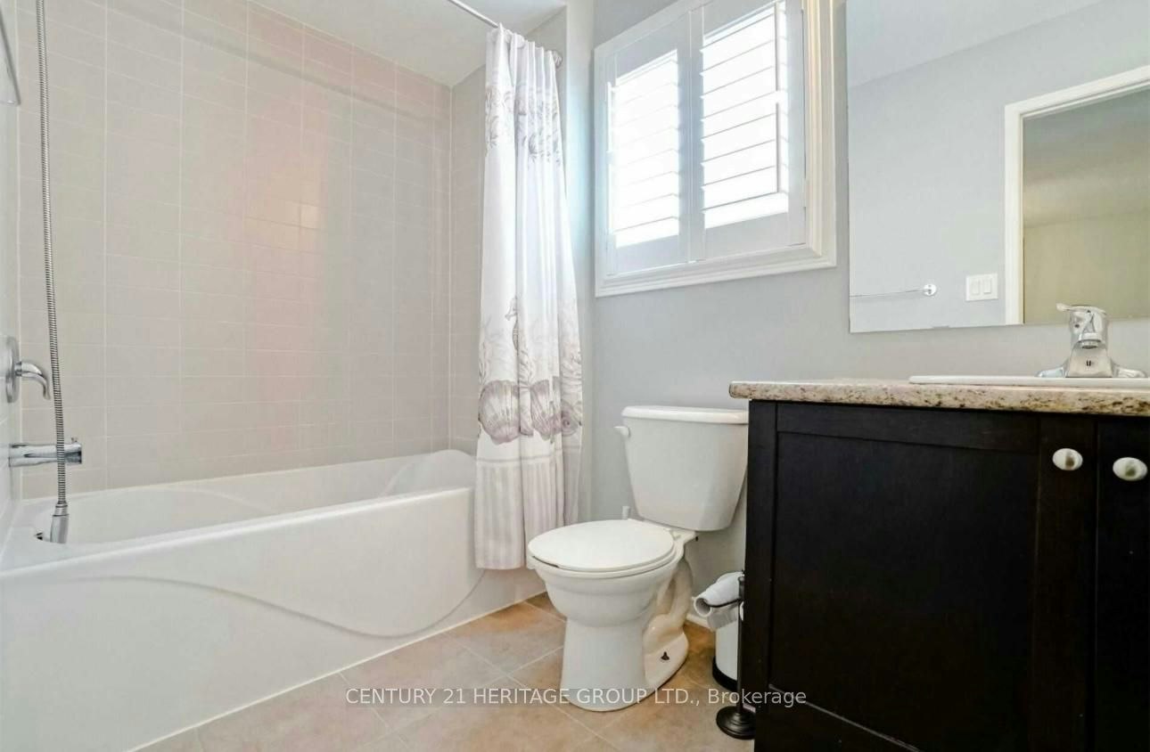 Upper Level, Main & 2nd-212 Armstrong Crescent E, Bradford West Gwillimbury, ON, L3Z 0L4 - 16