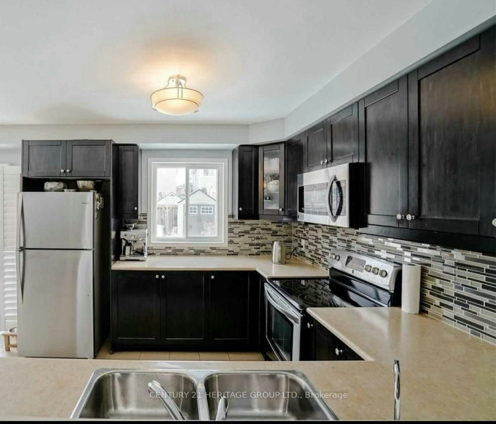 Upper Level, Main & 2nd-212 Armstrong Crescent E, Bradford West Gwillimbury, ON, L3Z 0L4 - 7
