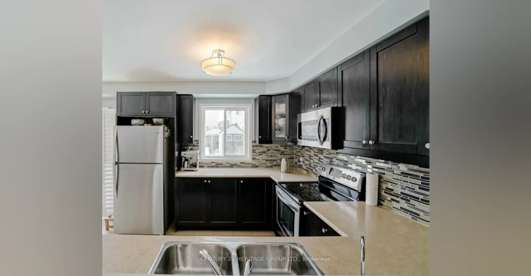 Upper Level, Main & 2nd-212 Armstrong Crescent E, Bradford West Gwillimbury, ON, L3Z 0L4 - 7