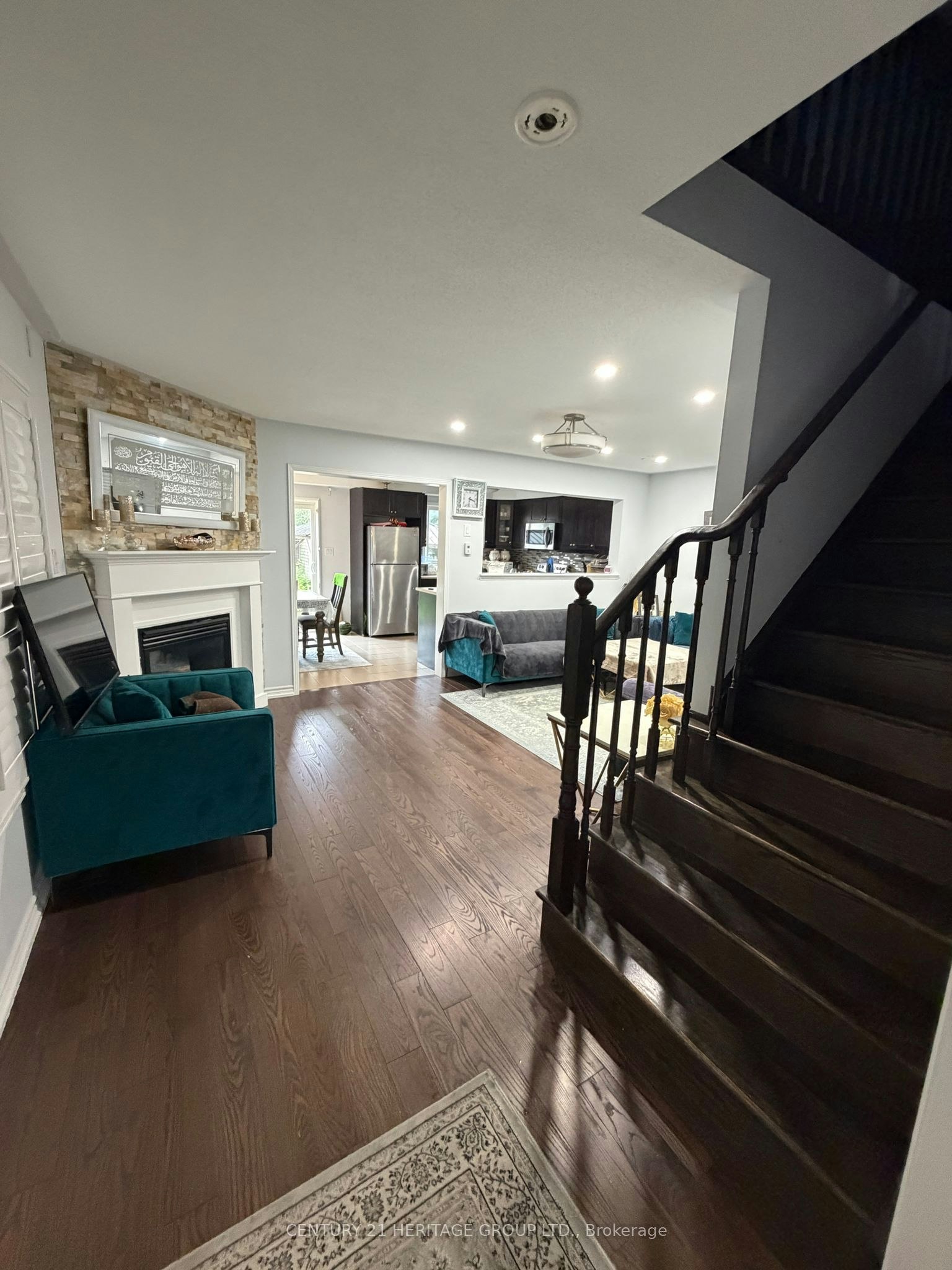 Upper Level, Main & 2nd-212 Armstrong Crescent E, Bradford West Gwillimbury, ON, L3Z 0L4 - 9