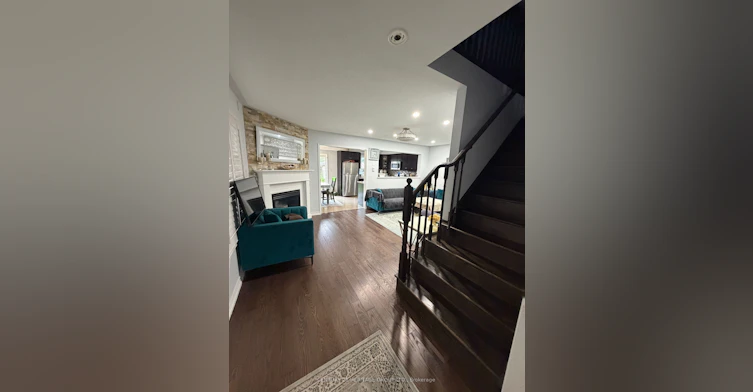 Upper Level, Main & 2nd-212 Armstrong Crescent E, Bradford West Gwillimbury, ON, L3Z 0L4 - 9