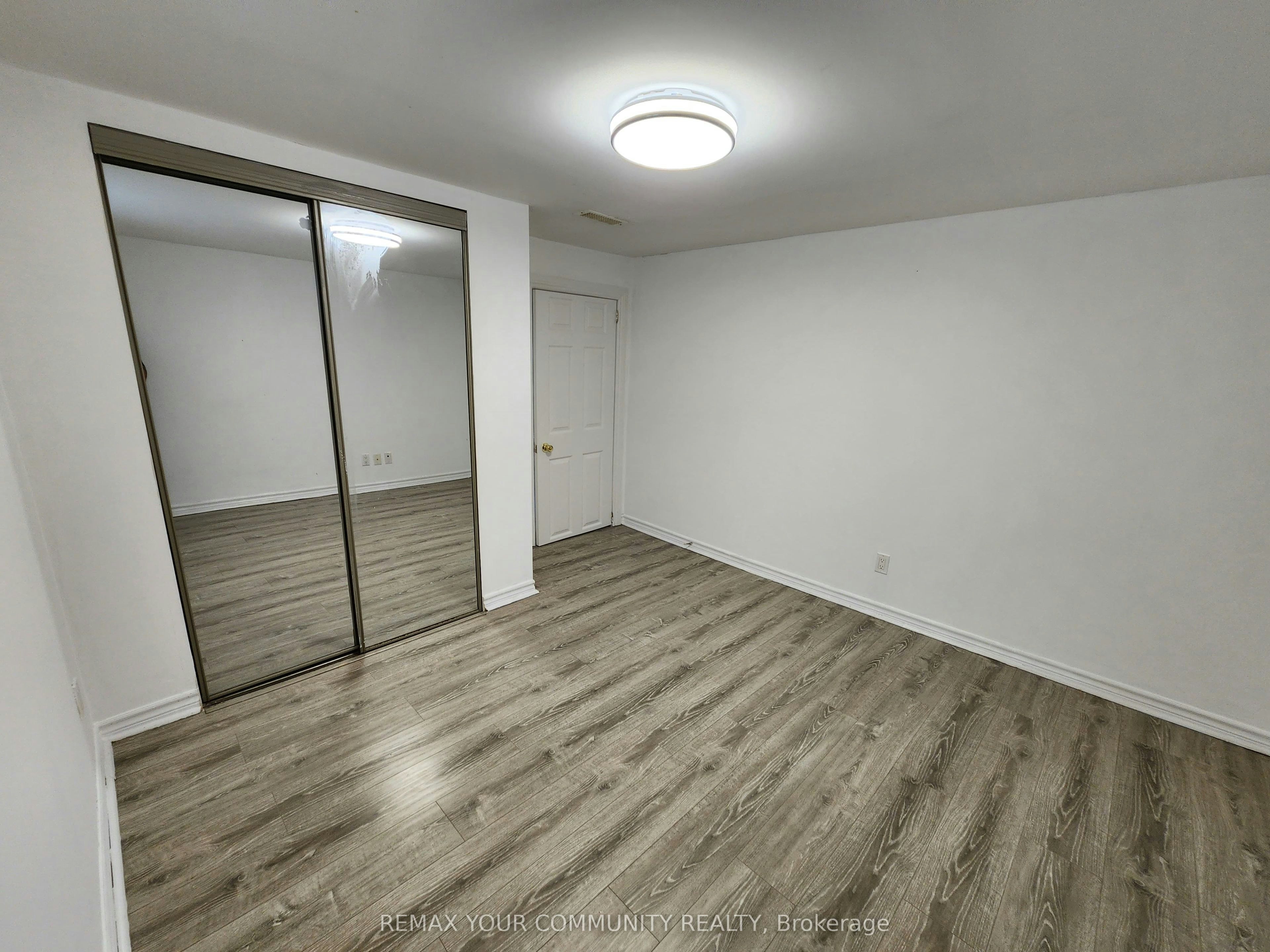 Lower Level-387 Paliser Crescent N, Richmond Hill, ON, L4C 1R5 - 21
