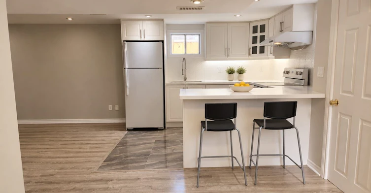 Lower Level-387 Paliser Crescent N, Richmond Hill, ON, L4C 1R5 - 3